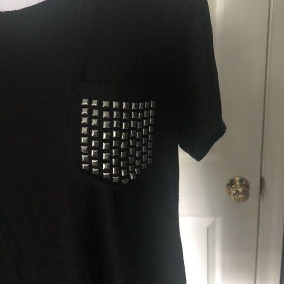 DKNY Black Short Sleeve Tee with metallic pocket - Picture 4 of 6